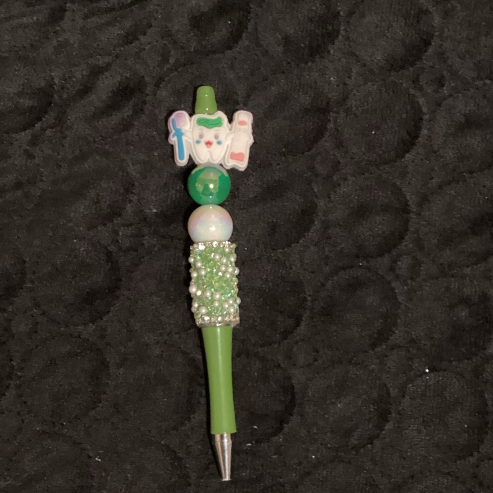 Green Beaded Pen with Decorative Topper
